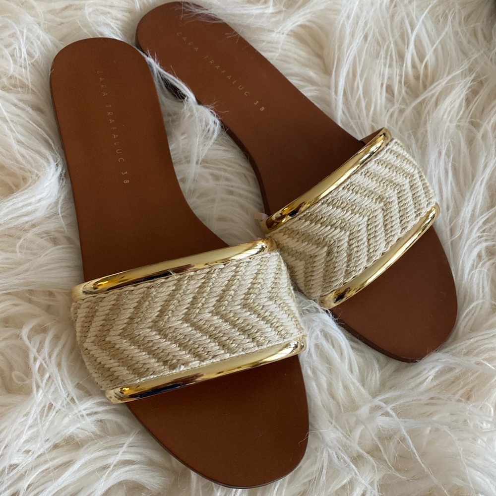 ZARA Trafaluc slip on sandals